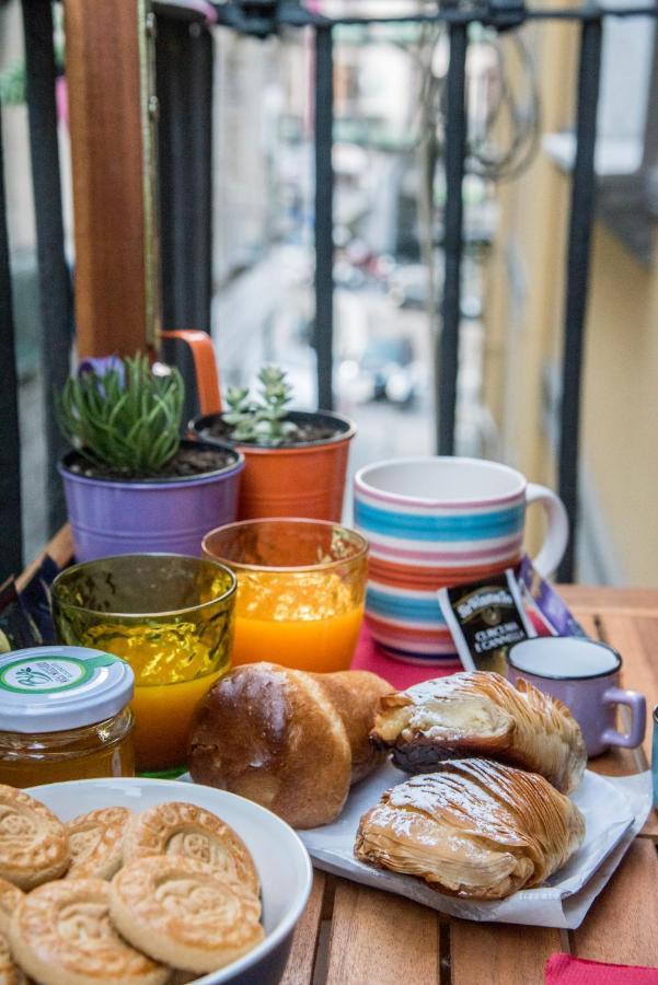 Couette-café Guest Art Naples